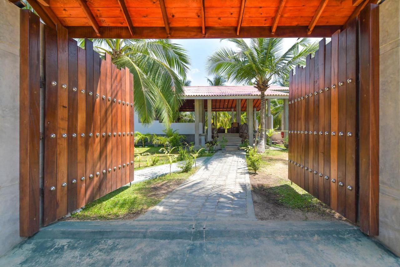 De Silva Palm Resort Kalpitiya Buitenkant foto